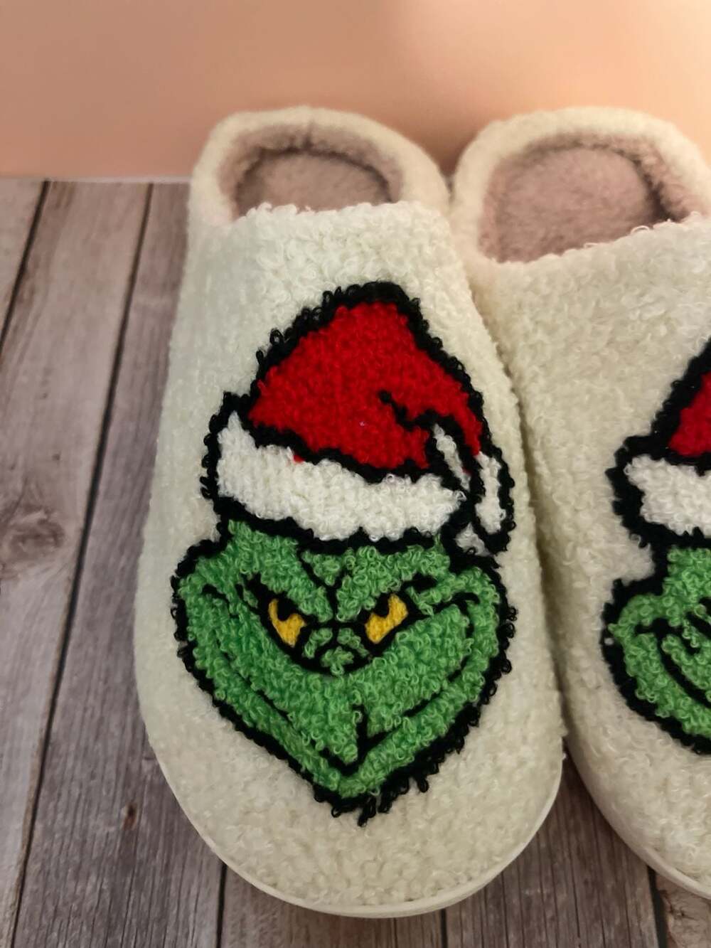 The Grinch Christmas Plush Sherpa Slip-On House Slippers - Picture 2 of 8